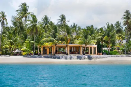 Peninsula Beach Resort Отели рядом с достопримечательностью «Chao Por Koh Chang Shrine»
