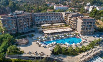 Turunc Premium Hotel