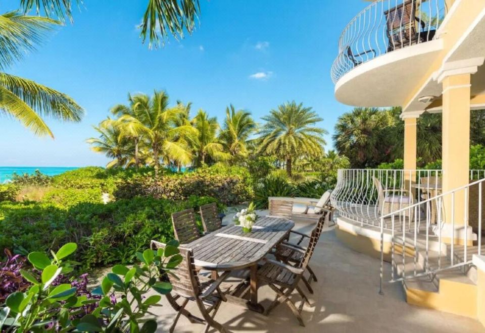 Hotel Villa Renaissance, Exterior, Garden