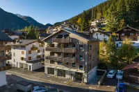 Chalet Piz Buin Hotels in der Nähe von Bärgstall (Gadäwäg: Klosters PUR)