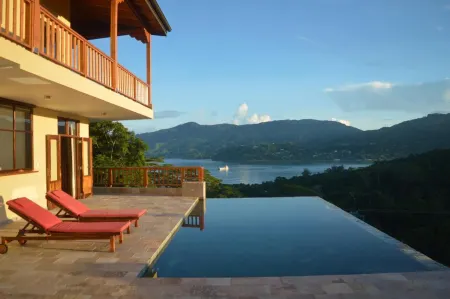 La Perle Appartements Отели рядом с достопримечательностью «Baie Lazare»