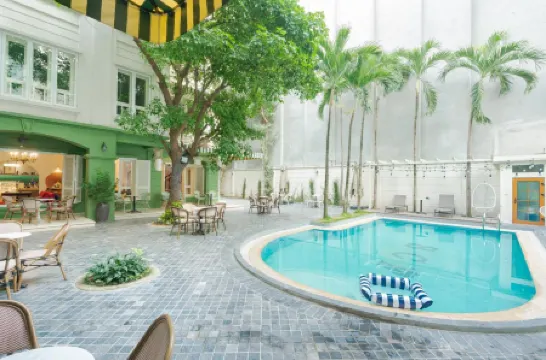 Éclectique Hanoi Homestay Отели рядом с достопримечательностью «Мавзолей Хо Ши Мина»