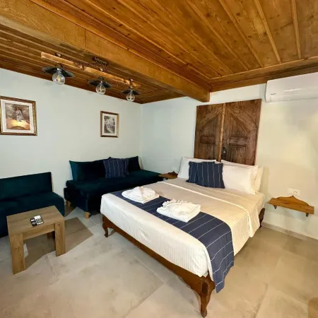 Midgard Suites (Medieval Town)
