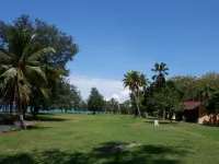 Sanghyang Indah Spa Resort Hotel in zona Spiaggia Anyer Beach