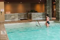DoubleTree Fallsview Resort & Spa by Hilton - Niagara Falls - Resorts