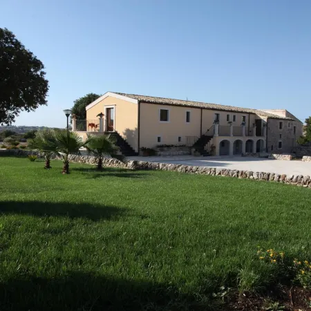 Artemisia Resort