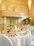 The Angel Hotel - breakfast