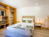 Casa d'Henrique Retreat Pool and Spa -  Ferienwohnungen