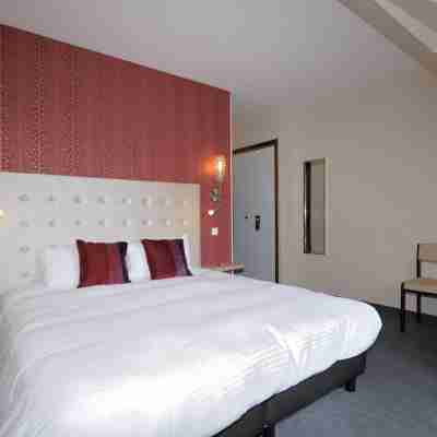 Logis Hôtel Le Relais de la Poste Rooms