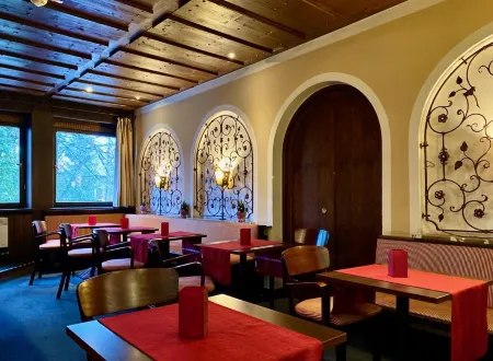 Relexa Waldhotel Schatten Stuttgart Отели рядом с достопримечательностью «Озеро Берен»