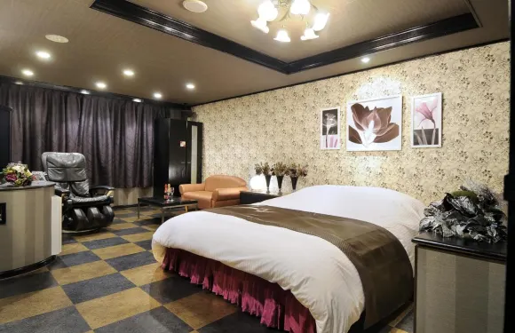 香芝花卉酒店（限成人）