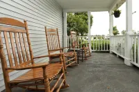 Lancaster Inn & Suites Hotels in Lititz