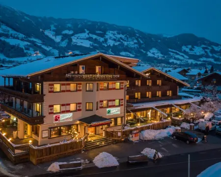 Hotel Standlhof Zillertal Hotels in Uderns