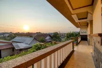 RedDoorz Plus Near Lempuyangan Station 4