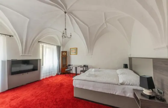 熱博瓦餐廳酒店