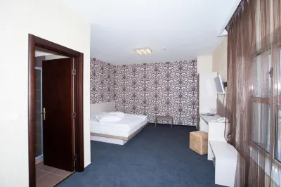 Albert Hotel Hotels in 