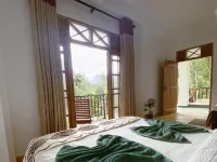 Misty Elegance - Ella.