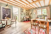 Tiger Inn - Grace Hotels in Восток Дин энд Фристон