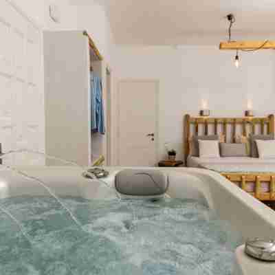 Aqua Naxos Apartments & Suites Fitness & Recreational Facilities