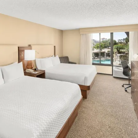 Doubletree by Hilton Fort Myers at Bell Tower Shops