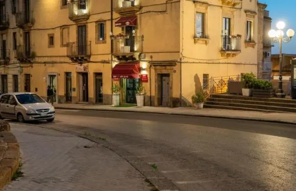 雷吉安卡洛莉娜酒店