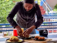 The Bunker Burwa Manali - 朝食