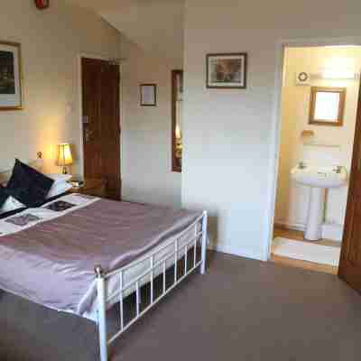 All Seasons Guest House Rooms