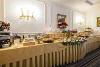 Hotel Royal - breakfast