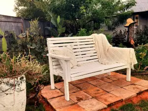 Oakwood House - Spacious 5Br Retreat with Private BBQ - Wild Wood Park Retreat
