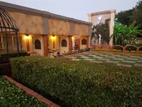 Homestay Travel Guest House Hotel di Roodepoort