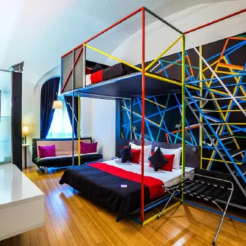 Bohem Art Hotel Отели рядом с достопримечательностью «Мост Эржебет»