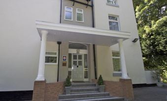 La Suisse Serviced Apartments