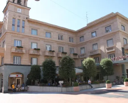 Enjoy 1313AG Hotel Touring Hotels in Chiasso