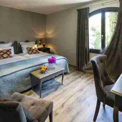 Hostellerie Les Gorges de Pennafort Rooms