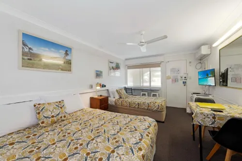 Bundaberg Coral Villa Motor Inn Hotel di Sharon