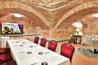 Antonius Hotel - breakfast