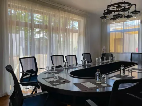 Bamboo Boutique Hotel Отели рядом с достопримечательностью «Парк Хавила»