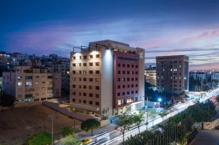 Corp Amman Hotel