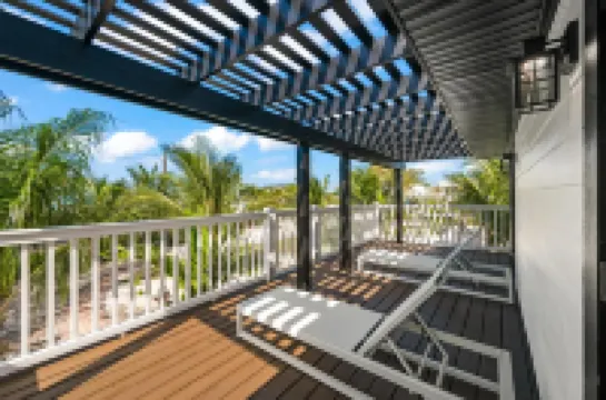 安娜瑪麗亞島旅館 - 熱帶小島