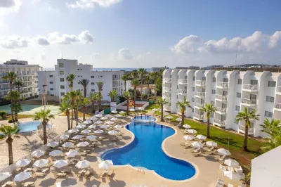 Papantonia Hotel Hotel in zona Grotta dei Ciclopi