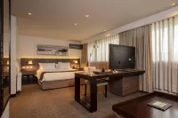 호텔 로스 에스파뇰레스 플러스