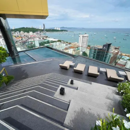 Edge Central Pattaya SKY