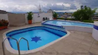 Hotel Cafe Plaza - piscine