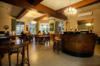 Montagu Country Hotel - Bar
