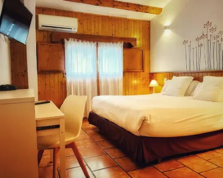 Delta Hotel Hotels in Deltebre