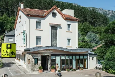 Logis Hotel Restaurant des Gorges du Tarn Hotels in Saint-Julien-d'Arpaon
