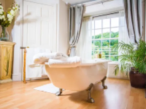 Self Catering Accommodation, Cornerstones, 16th Century Luxury House Overlooking the River Hotels in Llangollen