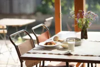 waterside cottage Heron - breakfast