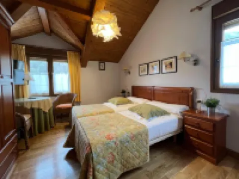 Hostal Rural Salazar Hoteles en Oronz