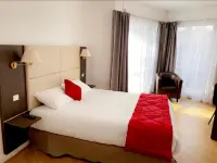 Hôtel d'Orsay Hotel a Saclay
